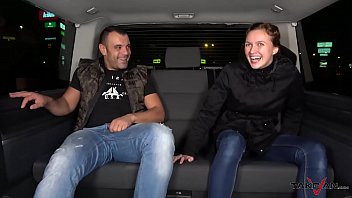 Play Pretty Babe is Sucking a Cock in a Van