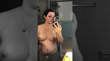 Play Liz Vicious Half Naked with (Shocking Announcement)